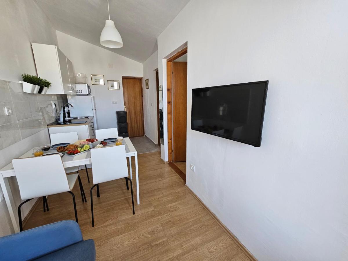 Studio Apartment Pegy Vir Exteriér fotografie