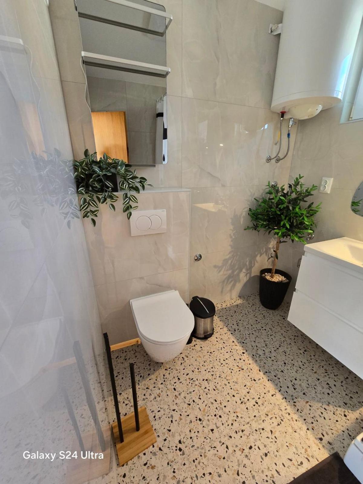 Studio Apartment Pegy Vir Exteriér fotografie